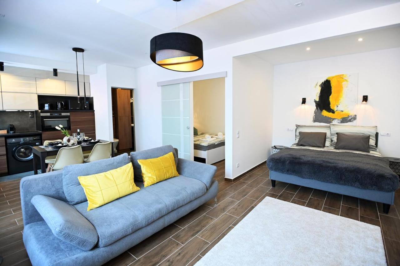 Zora Apartman เอ็กเกอร์ ภายนอก รูปภาพ